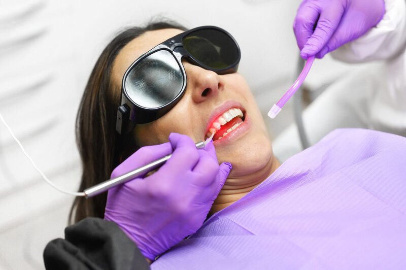 Implantis Dental Care - Clinica stomatologica